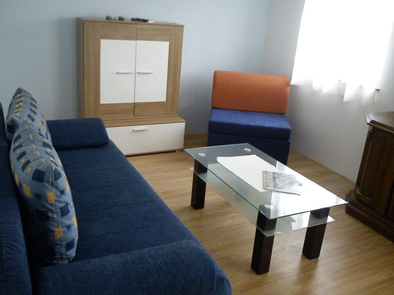 Apartments Antonija - Fitness Vinišće Eksteriør bilde